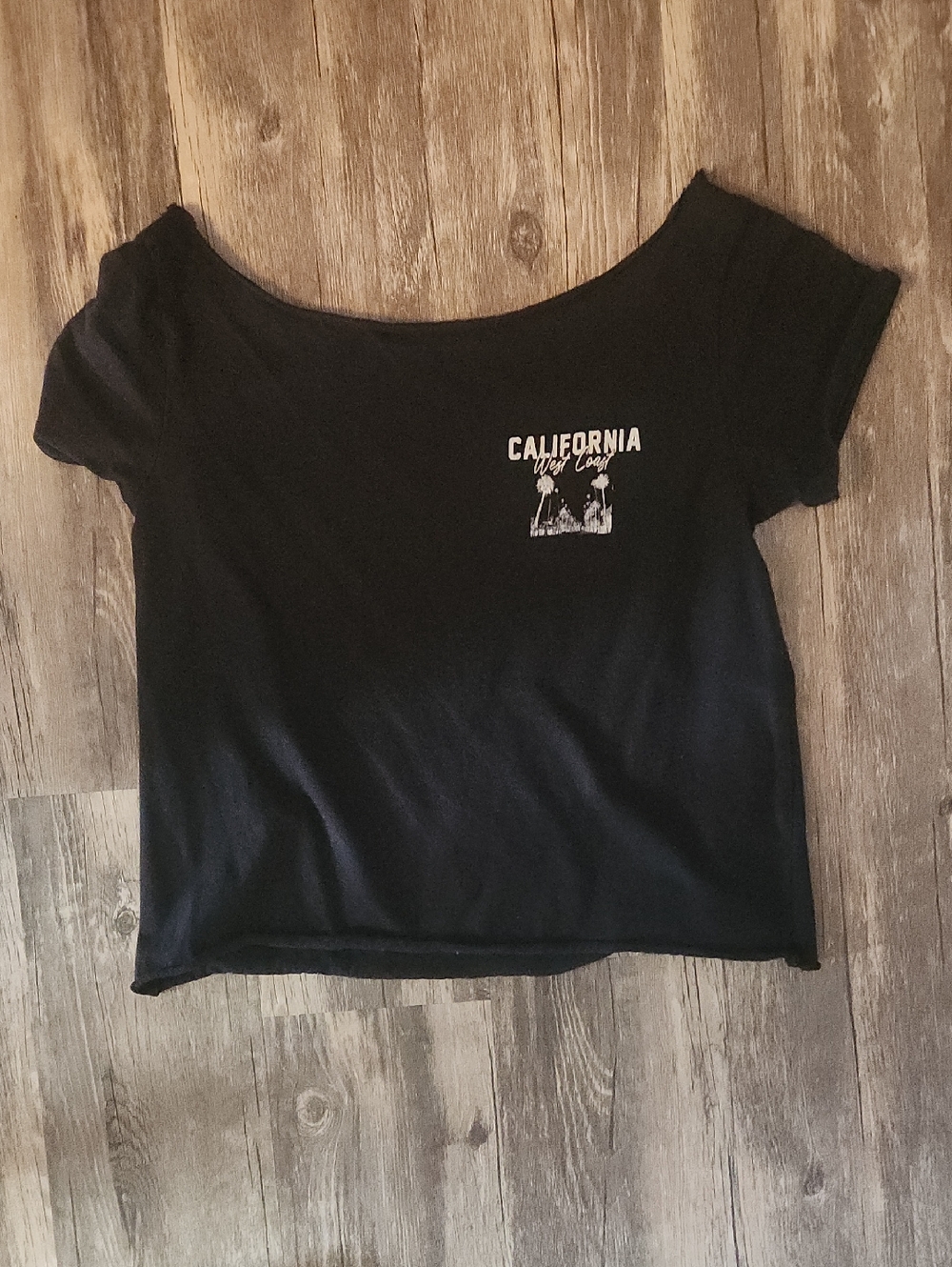 Aeropostale Black Crop Top with White 'California' Chest Graphic